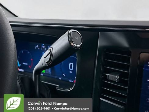 New 2026 Ford F250 XLT w/ XLT Premium Package AWD/4WD image 17