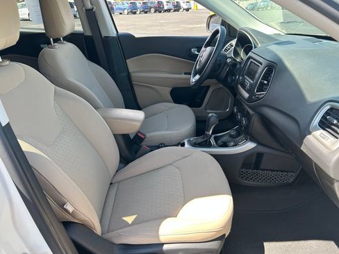 Used 2018 Jeep Compass Sport AWD/4WD image 31