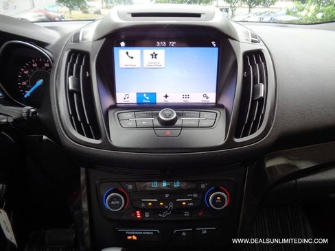 Used 2018 Ford Escape SE w/ SE Sport Appearance Package AWD/4WD image 13
