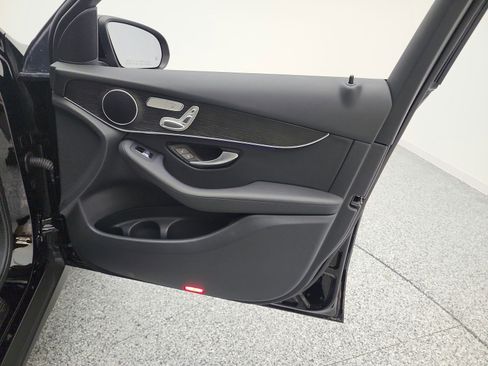 Used 2022 Mercedes-Benz GLC 300 image 20