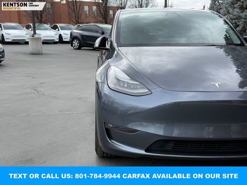 Used 2022 Tesla Model Y Performance image 14