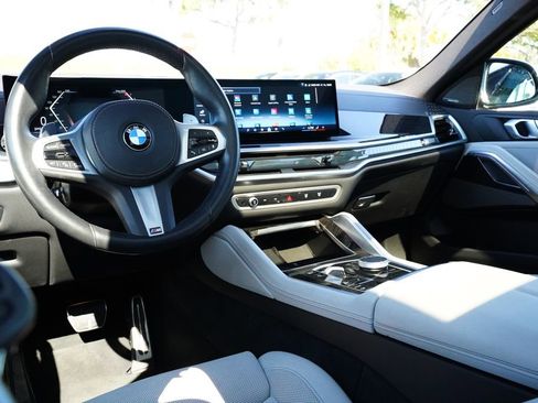 Used 2025 BMW X6 xDrive40i AWD/4WD image 21