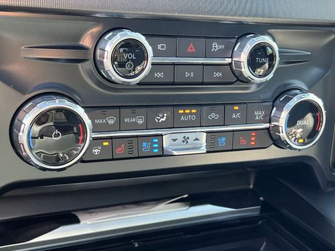 New 2026 Ford F250 Platinum image 21