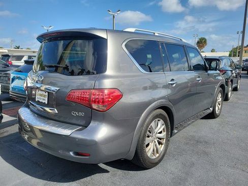 Used 2017 INFINITI QX80 4WD image 3