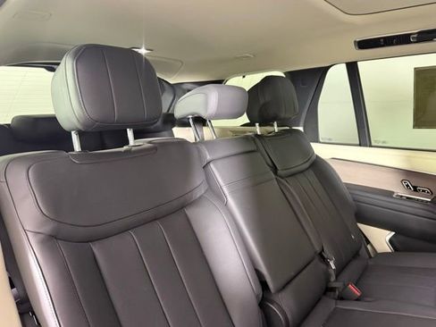 Used 2023 Land Rover Range Rover Long Wheelbase SE image 30