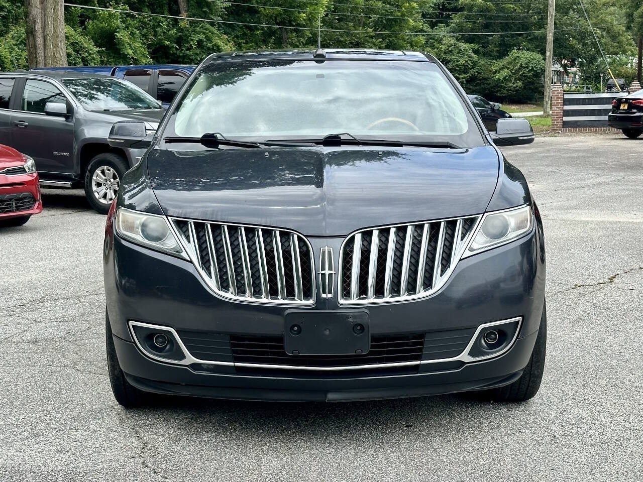 Used 2014 Lincoln MKX AWD w/ Equipment Group 102A image 2
