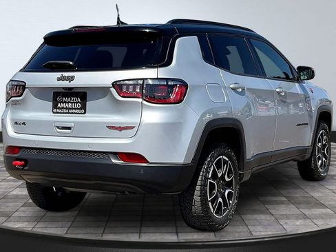 Used 2025 Jeep Compass Trailhawk AWD/4WD image 7