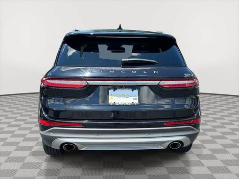 Used 2022 Lincoln Corsair AWD w/ Premium Package image 4