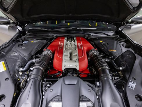 Used 2023 Ferrari 812 GTS image 65