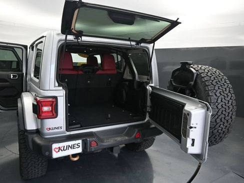 Used 2024 Jeep Wrangler Unlimited Rubicon 392 AWD/4WD image 29