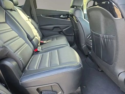 Used 2019 Kia Sorento SX AWD/4WD image 13