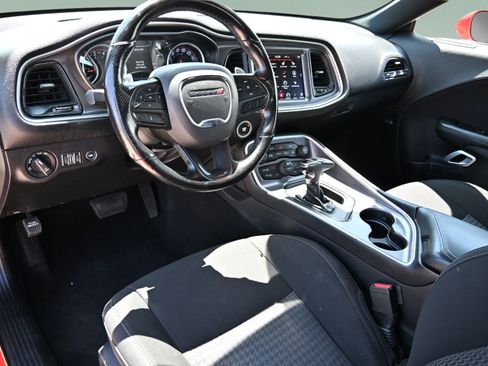 Used 2021 Dodge Challenger R/T Scat Pack RWD image 9