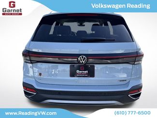 New 2026 Volkswagen Taos SE AWD/4WD video 4