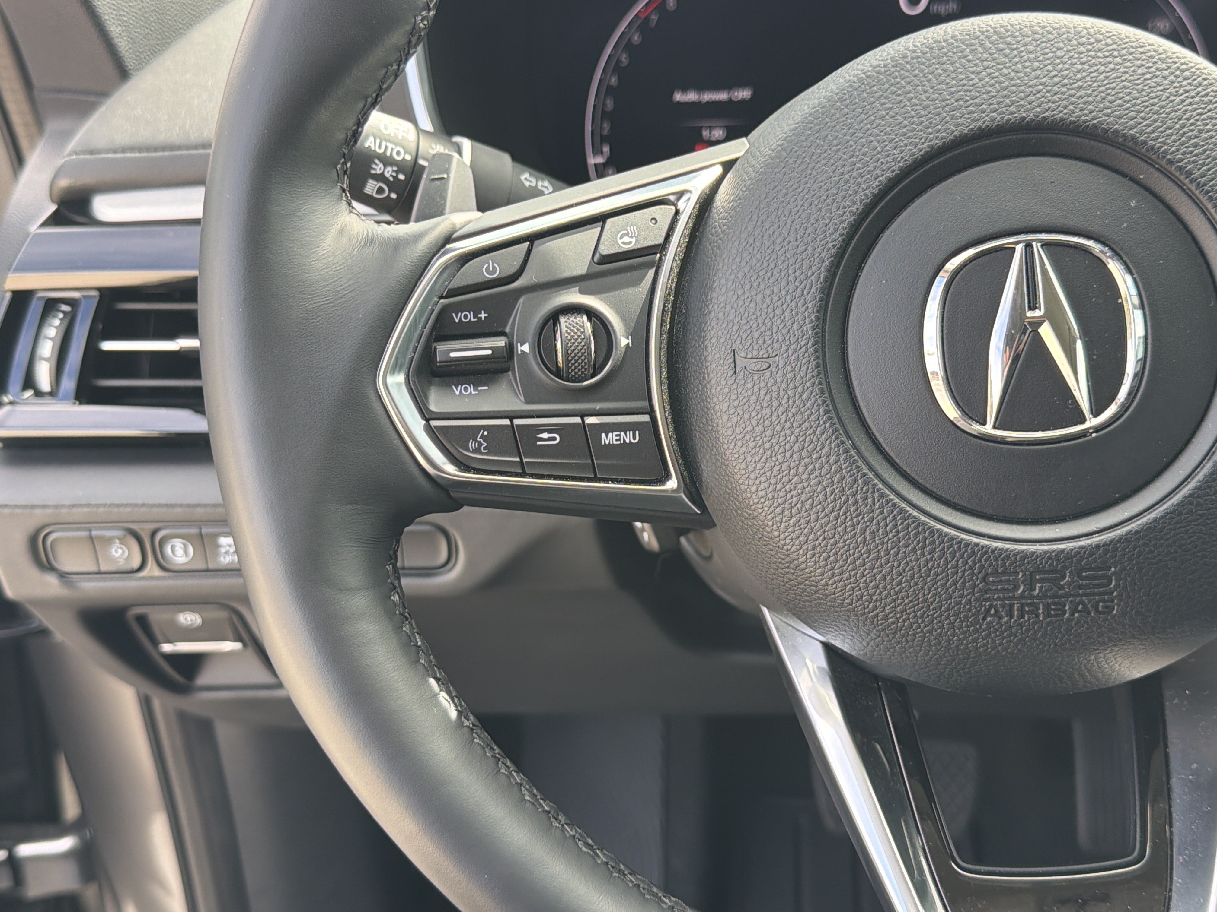 Used 2025 Acura MDX w/ Technology Package FWD image 19
