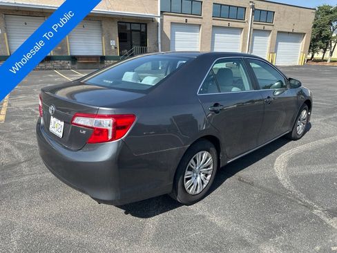 Used 2012 Toyota Camry LE FWD image 5