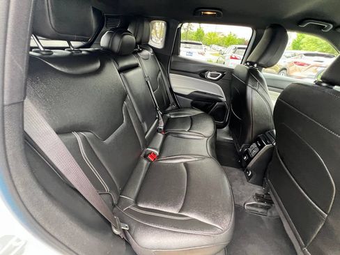 Used 2025 Jeep Compass Limited AWD/4WD image 25