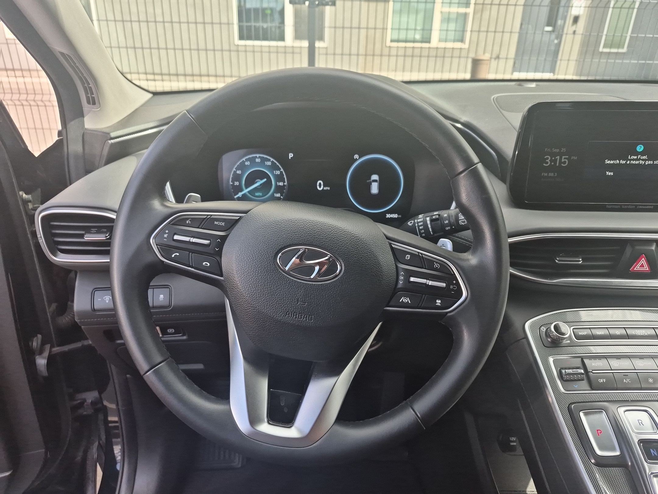 Certified 2023 Hyundai Santa Fe SEL w/ Premium Package AWD/4WD image 18