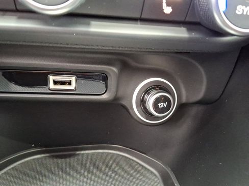 New 2026 Alfa Romeo Giulia AWD image 18