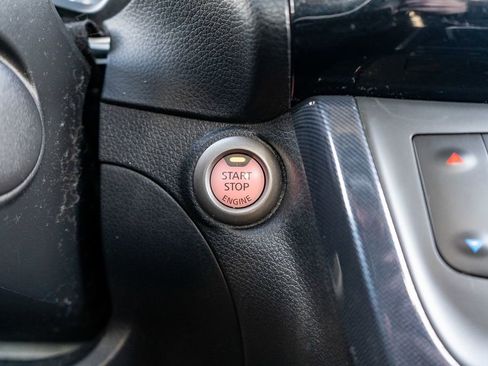 Used 2018 Nissan Sentra SR w/ Technology Package image 26