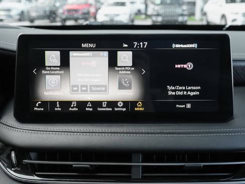 Used 2025 INFINITI QX60 Sensory w/ Vision Package AWD/4WD image 14