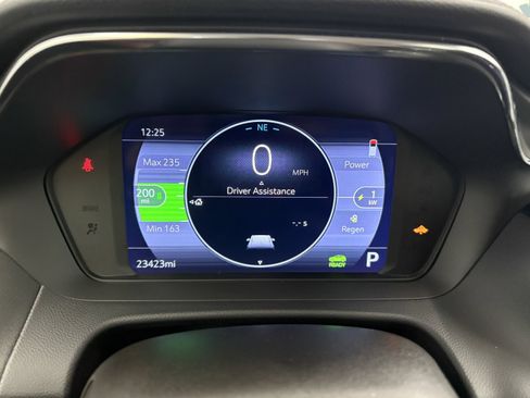 Used 2023 Chevrolet Bolt EUV LT image 33