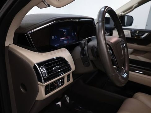 Used 2023 Lincoln Navigator Reserve image 79