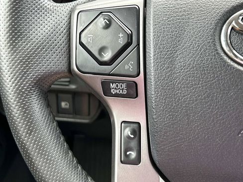 Used 2019 Toyota Tacoma SR5 RWD image 25