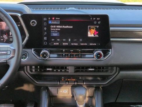 Used 2024 GMC Canyon Elevation RWD image 17