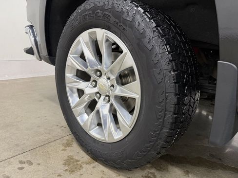 Used 2021 Chevrolet Silverado 1500 LTZ image 21