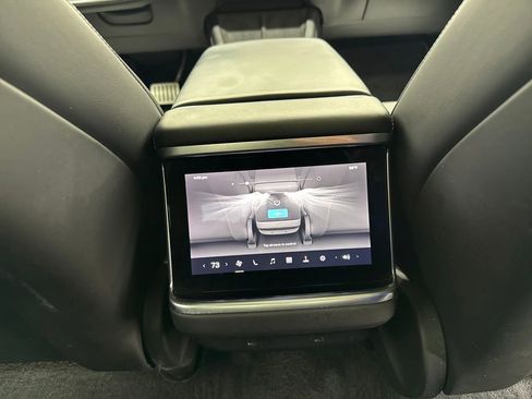 Used 2021 Tesla Model S Plaid image 13