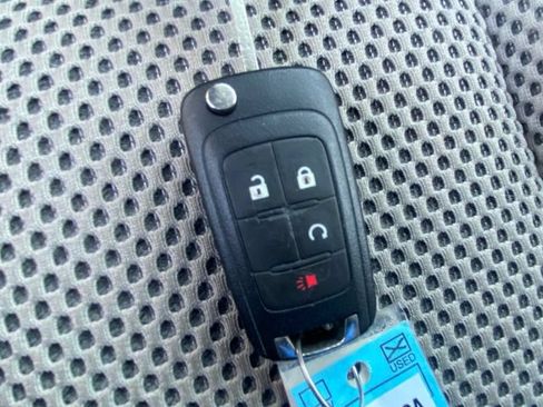 Used 2015 Chevrolet Equinox LT w/ Driver Convenience Package FWD image 9