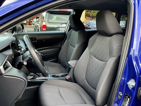 Used 2022 Toyota Corolla Cross LE image 23
