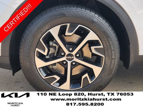 Used 2025 Kia Sportage EX w/ Premium Package FWD image 18
