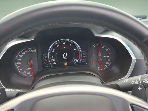 Used 2015 Chevrolet Corvette Z06 w/ 3LZ Preferred Equipment Group RWD image 24