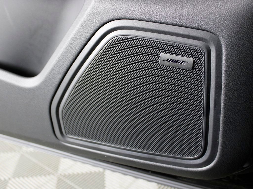 Certified 2026 Porsche Macan AWD/4WD image 17