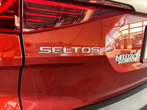 Used 2021 Kia Seltos S image 23