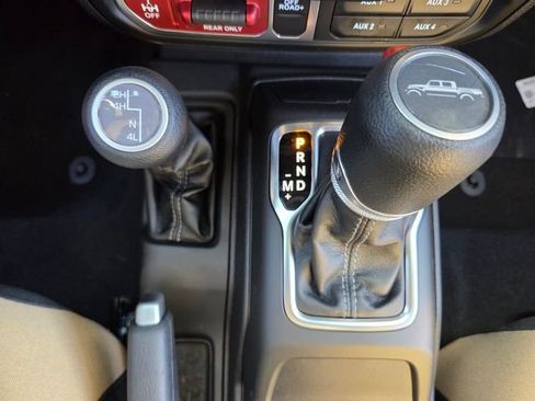 New 2026 Jeep Gladiator Willys AWD/4WD image 27