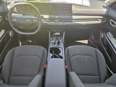 New 2026 Kia K4 FWD image 18