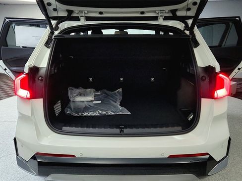 Used 2025 BMW X1 xDrive28i w/ Convenience Package image 13