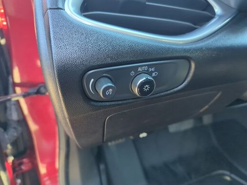 Used 2021 Chevrolet Malibu LT w/ Leather Package image 15