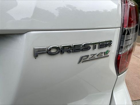Used 2016 Subaru Forester 2.5i Premium w/ Popular Package #2 AWD/4WD image 23