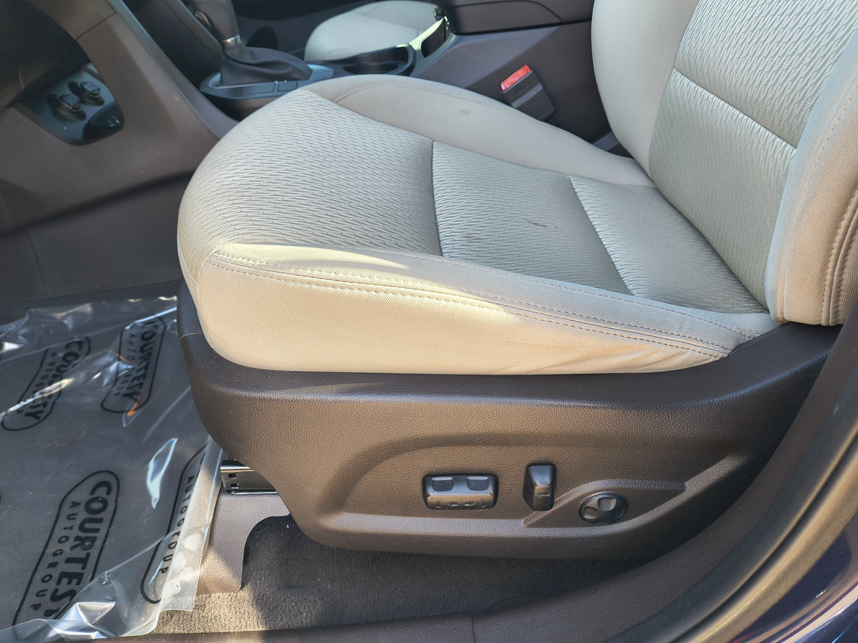 Used 2017 Hyundai Santa Fe Sport FWD image 18