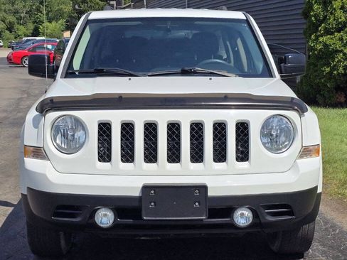 Used 2015 Jeep Patriot 4WD image 9