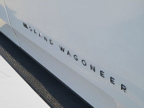 New 2026 Jeep Grand Wagoneer 4WD w/ Premium Group I image 41
