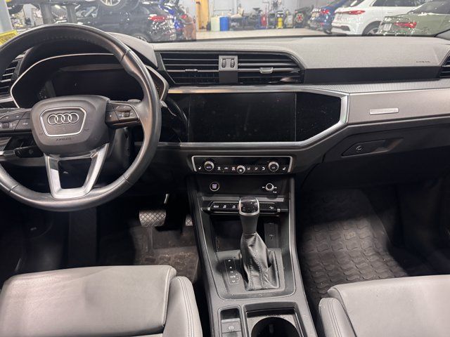 Certified 2023 Audi Q3 2.0T Premium w/ Black Optic Sport Package AWD/4WD image 17