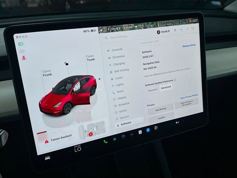 Used 2024 Tesla Model Y Long Range image 33