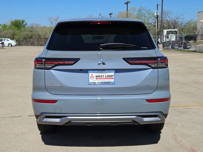 New 2026 Mitsubishi Outlander SE