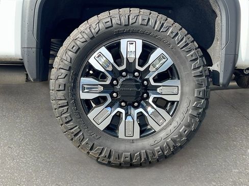 Used 2024 GMC Sierra 2500 Denali w/ Denali Reserve Package image 32