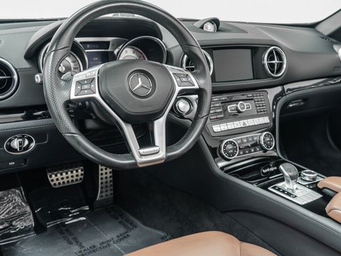 Used 2016 Mercedes-Benz SL 550 image 13