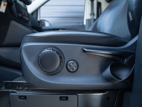 Used 2022 Mercedes-Benz Metris image 25